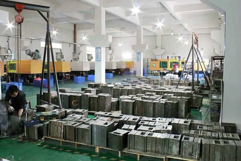 深圳锌合金压铸，铝合金压铸，镁合金压铸生产厂家.jpg